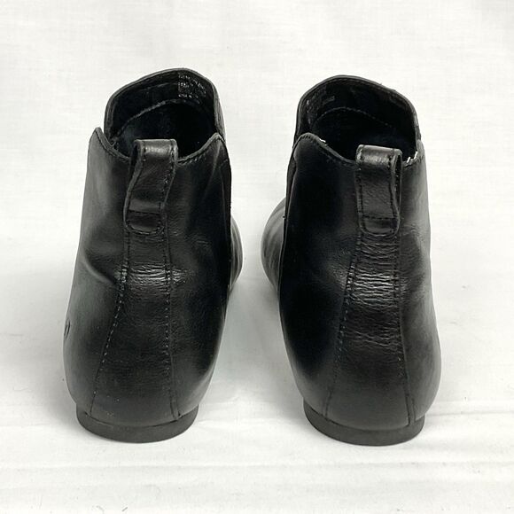 Born Remo Black Leather Booties Pull On Boot Shoe Sz 7 Flat Boots - Picture 4 of 7